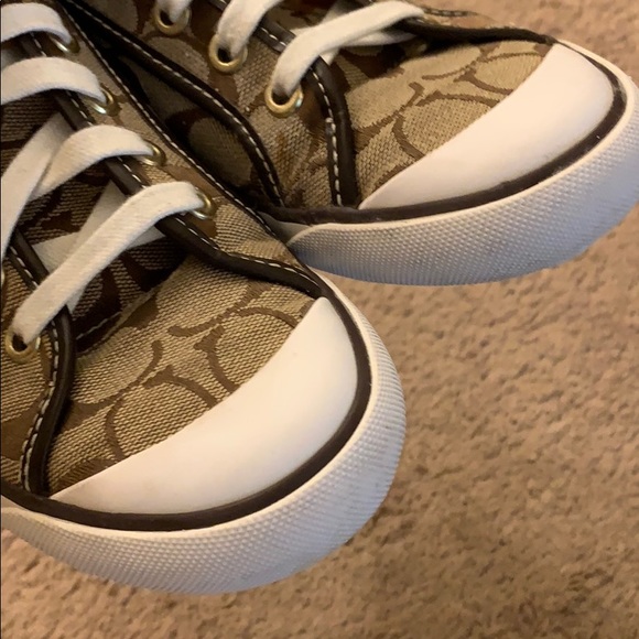Coach Barrett Sneakers. Size 7 - Picture 6 of 8